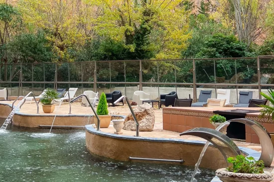 El lago termal es una de las mejores armas para reducir el estrés en vacaciones
