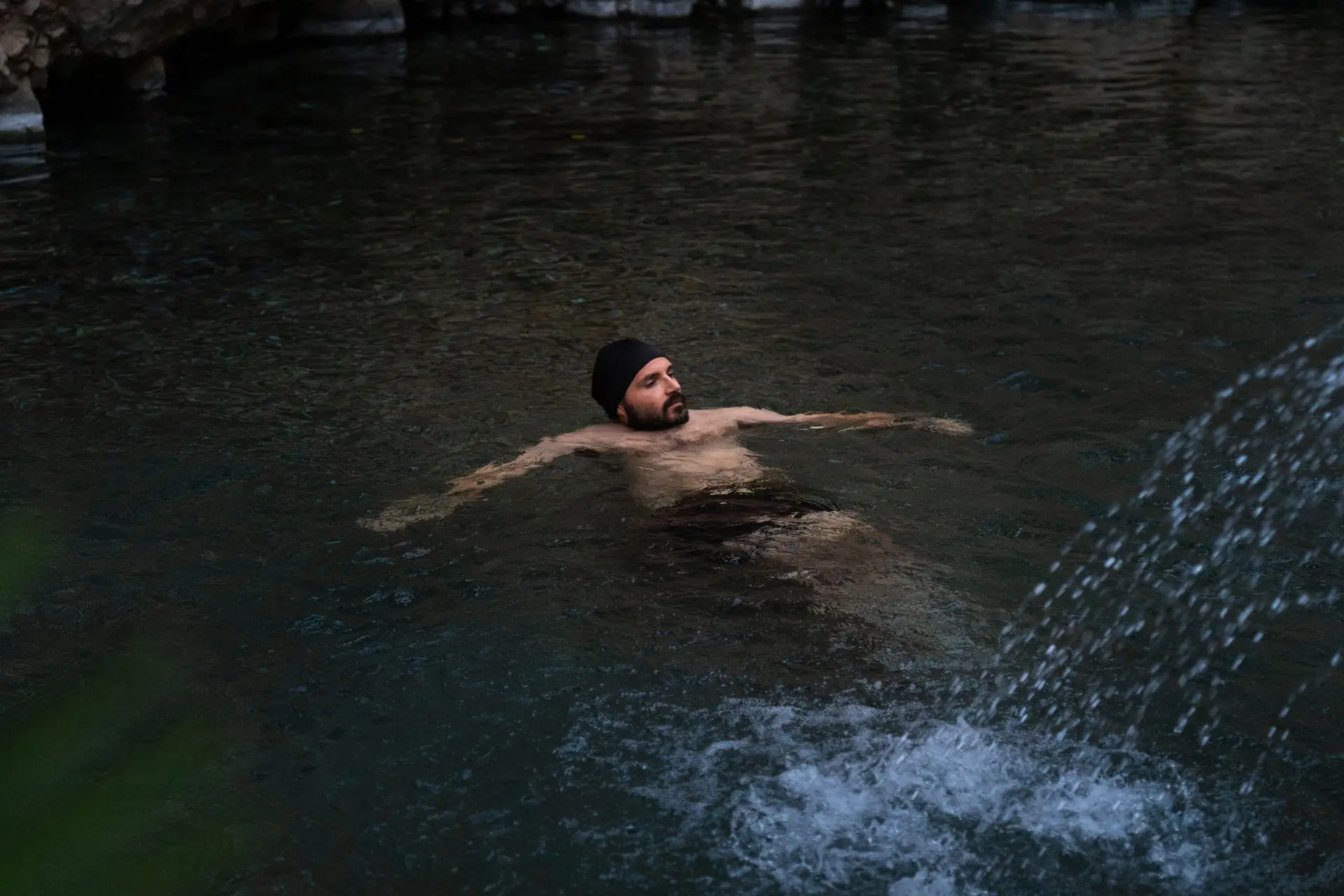 La diferencia entre aguas termales y mineromedicinales habita en su composición física